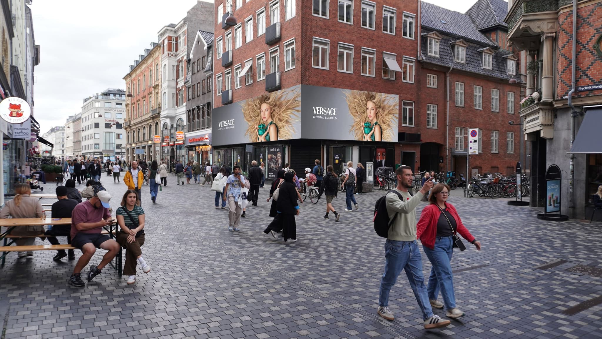 Facade advertising at Strøget Frederiksborggade